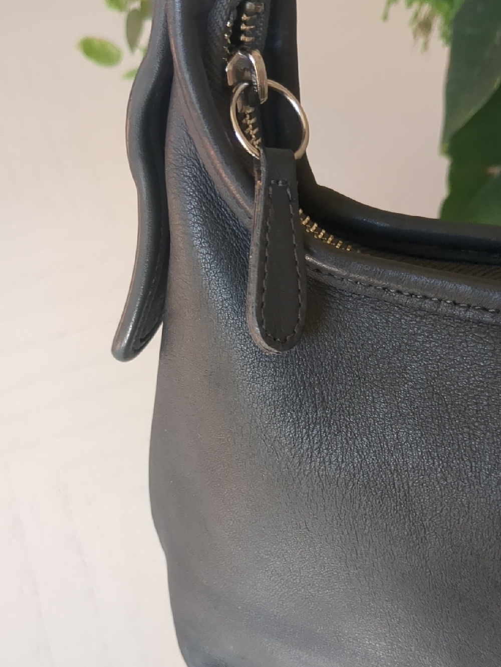 Coach Hobo Style 9059 in Charcoal grey Leather, Vintage Shoulder Bag - Picture 8 of 13